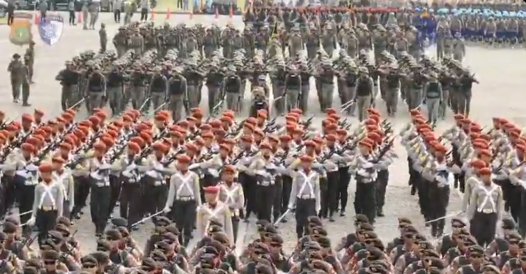 HUT ke-79 Bhayangkara di Monas, Satpam hingga Ormas Turun Bareng Polisi